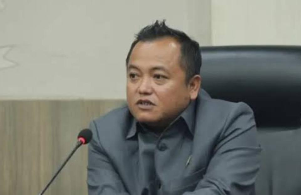 Gila ! 2 Bulan Lagi Pensiun dan Kondisi Habis Stroke, Pejabat Eselon II Malah Dijadikan Kadishub, Ketua Komisi 1, Bupati Melanggar PP 17 Tahun 2020
