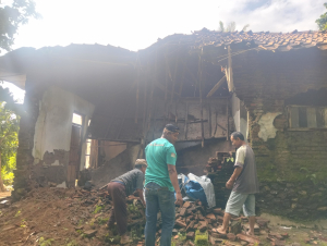 Hujan Deras Dua Hari, Rumah Warga di Tambaksari Ciamis Ambruk