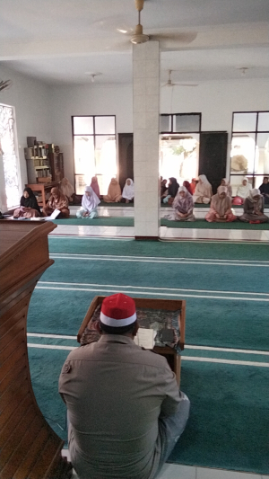 Polres Banjar Tanamkan Nilai Pancasila Lewat Pengajian Warga
