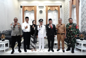Bupati Garut Lantik 7 Kepala Desa PAW, Fokus Tangani Anak Putus Sekolah dan Stunting