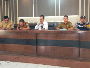 Perkuat Sinergitas, Polsek Kawali Hadiri Pembinaan Pemerintahan Desa Bayasari