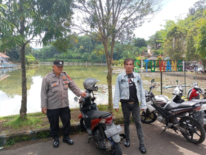 Saat Warga Beraktivitas, Patroli Polsek Kawali Menyisir Sudut-Sudut Ciamis