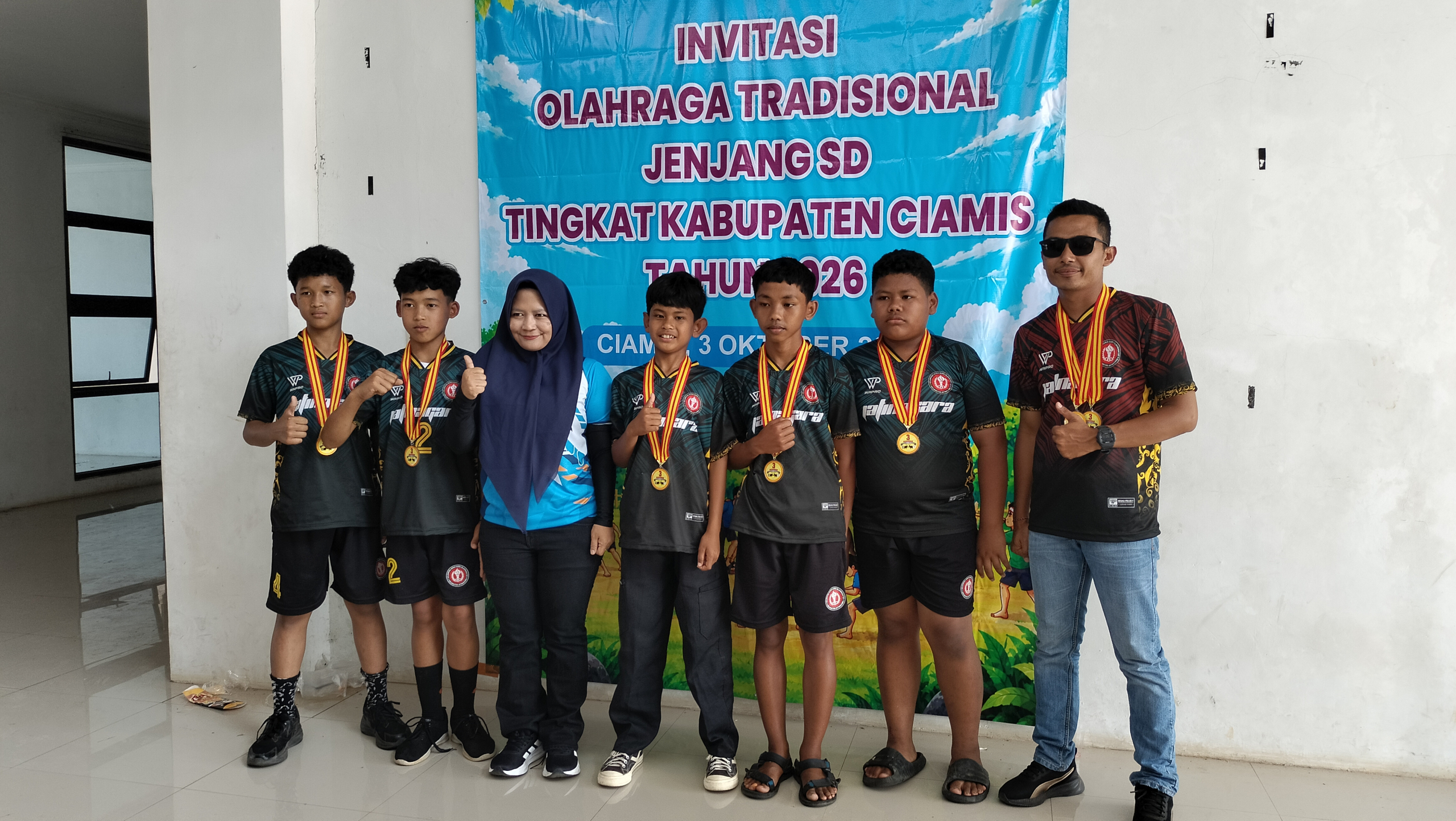 490 Atlet SD Ramaikan Invitasi Olahraga Tradisional Ciamis 2026